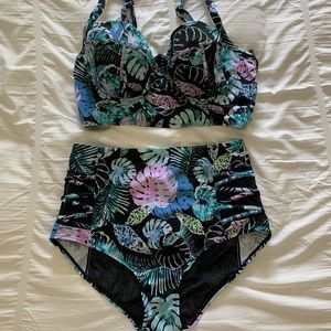 Torrid 2 piece swim suit